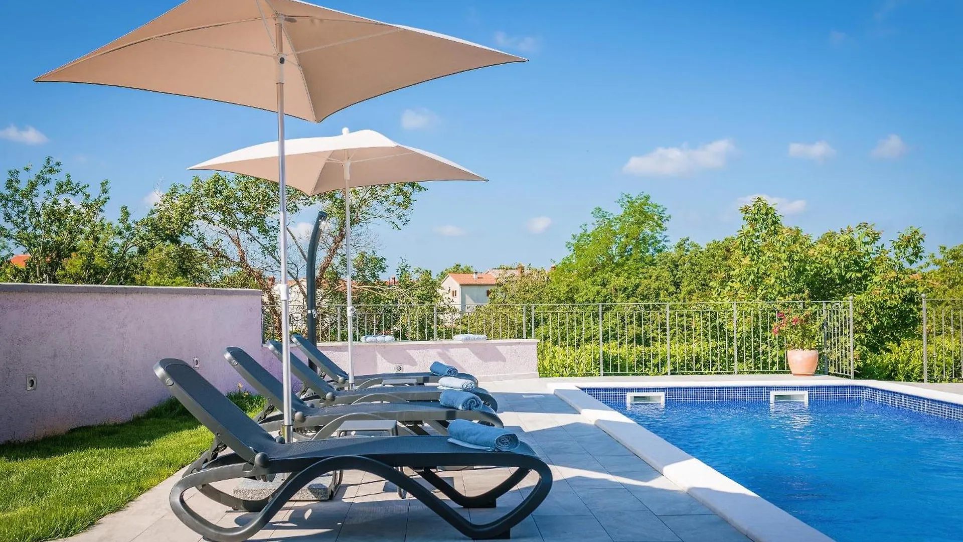 Holiday home Holiday House Nana Marcana